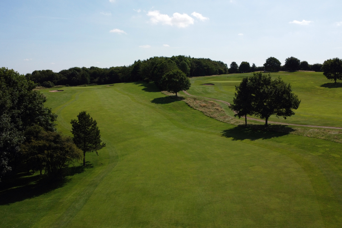 View halfway along 15th fairway