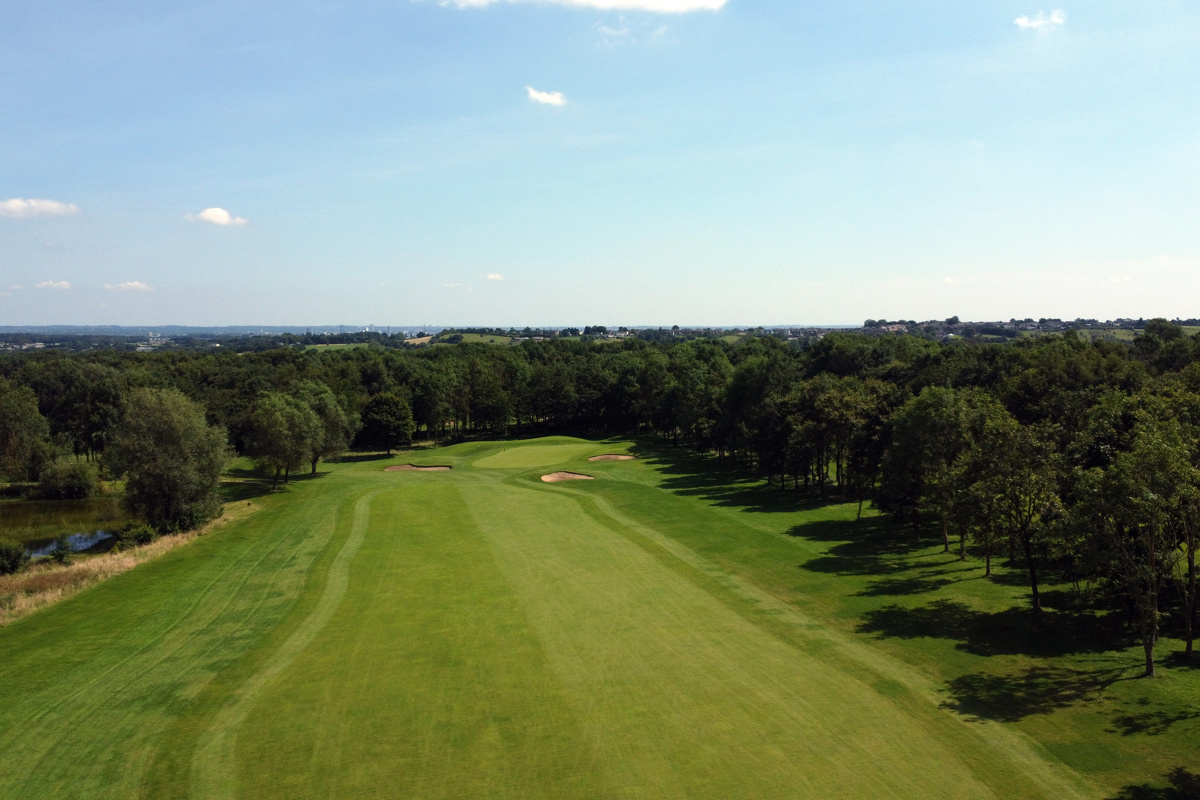 View down 8th fairway